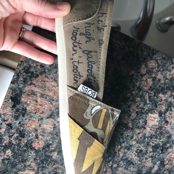 Bobs - Picture 3 of 5